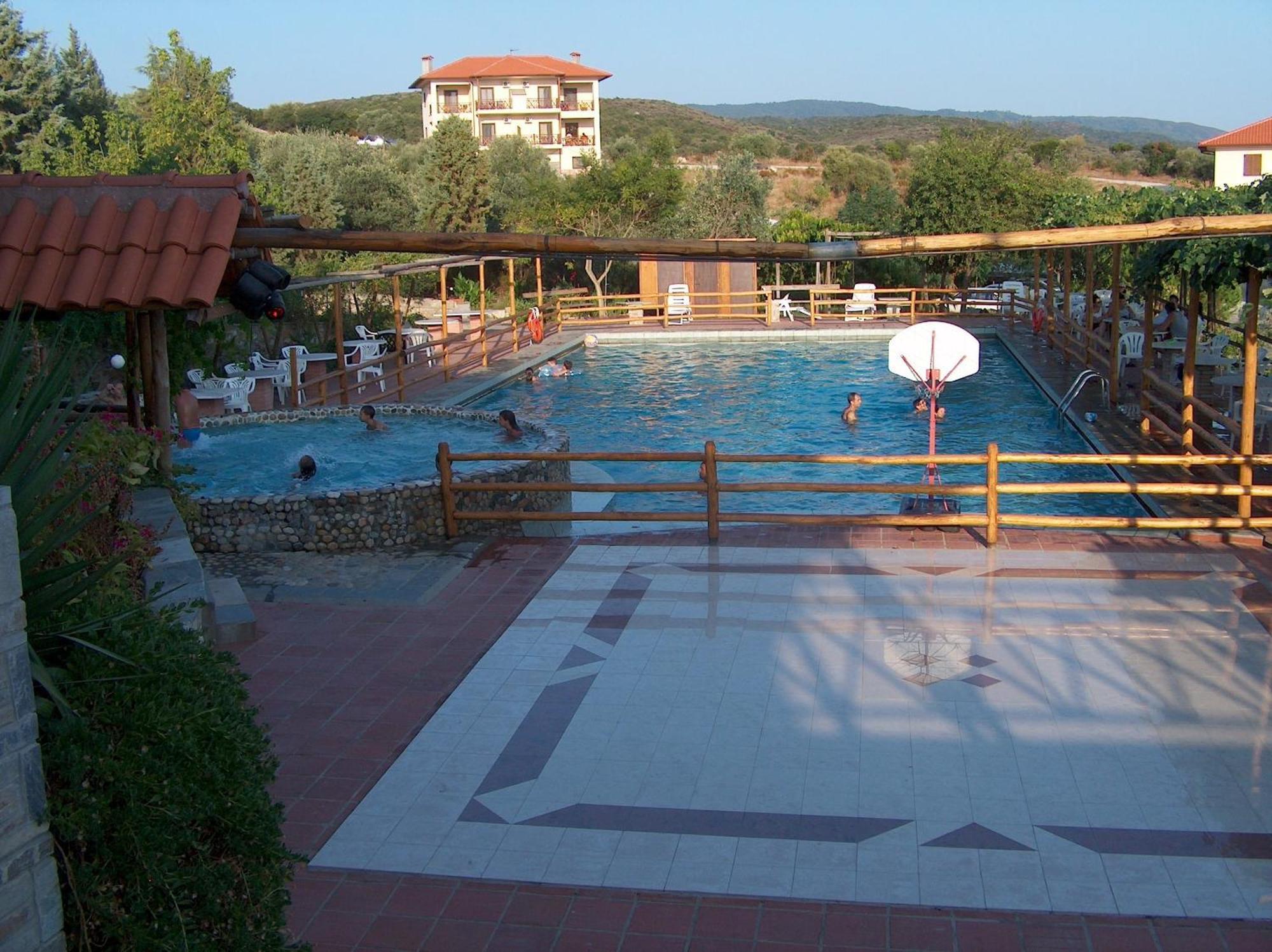 Athorama Hotel Ouranoupoli Exterior photo